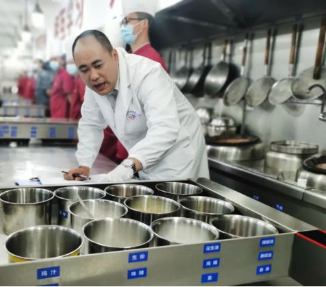 陽(yáng)光綠洲生態(tài)酒店成功驗(yàn)收5D食品安全現(xiàn)場(chǎng)管理體系